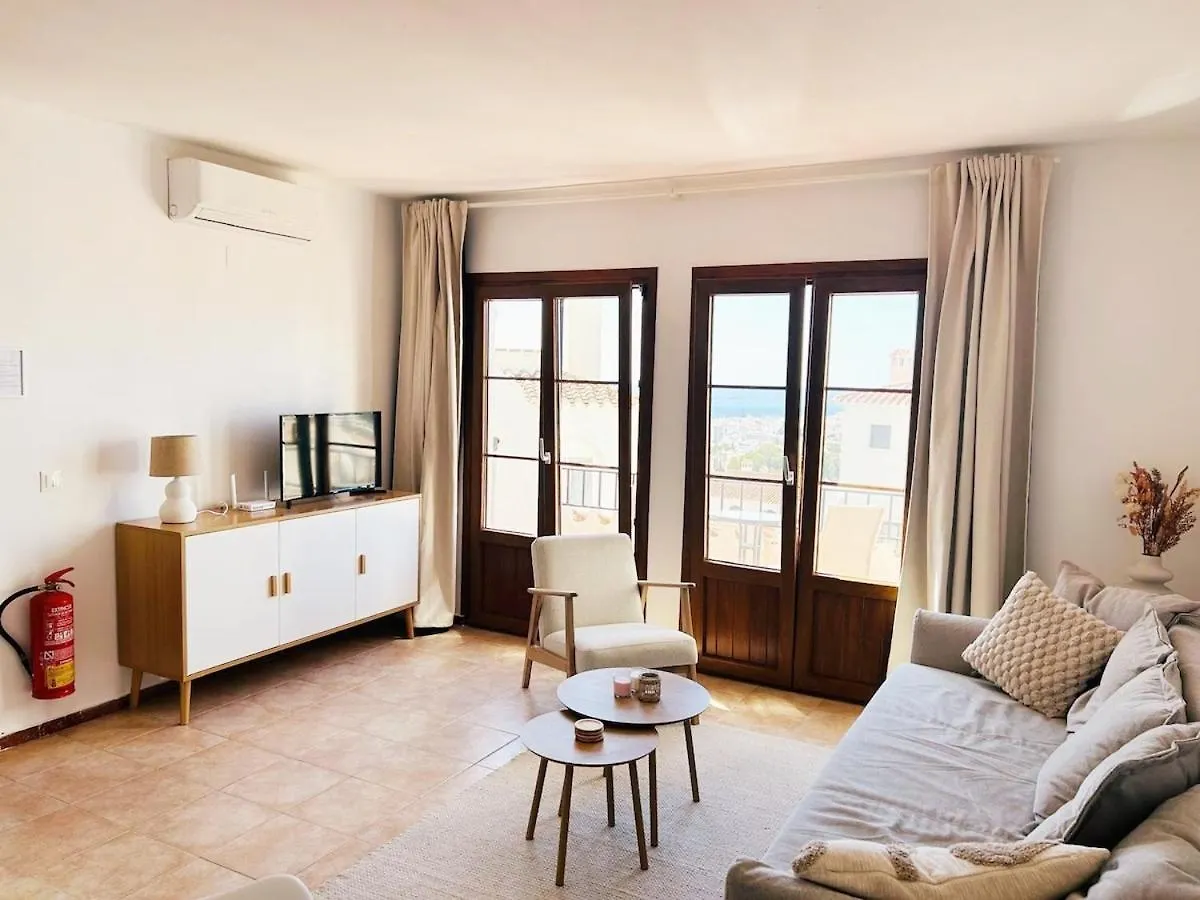 Prachtig In 2025 Gerenoveerd Appartement Met Airco In El Capistrano Village 内尔哈 公寓