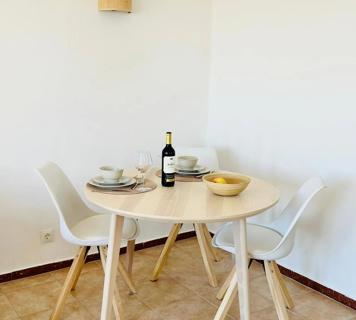 Prachtig In 2025 Gerenoveerd Appartement Met Airco In El Capistrano Village 内尔哈 西班牙